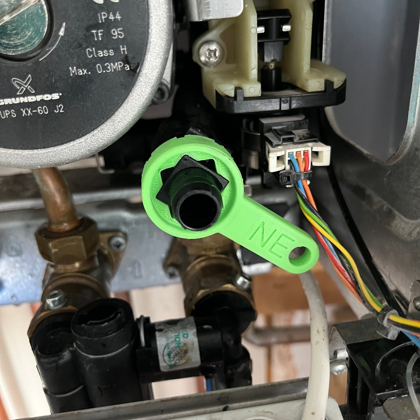 Worcester Bosch Greenstar Drain Off Key - NEO
