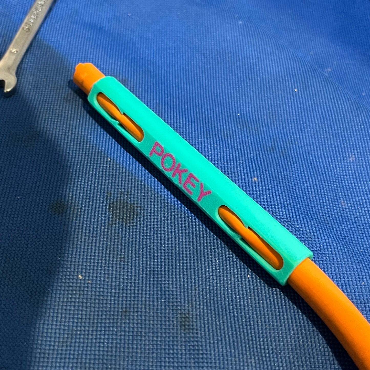 Rigid Manometer Tube Support - Pokey