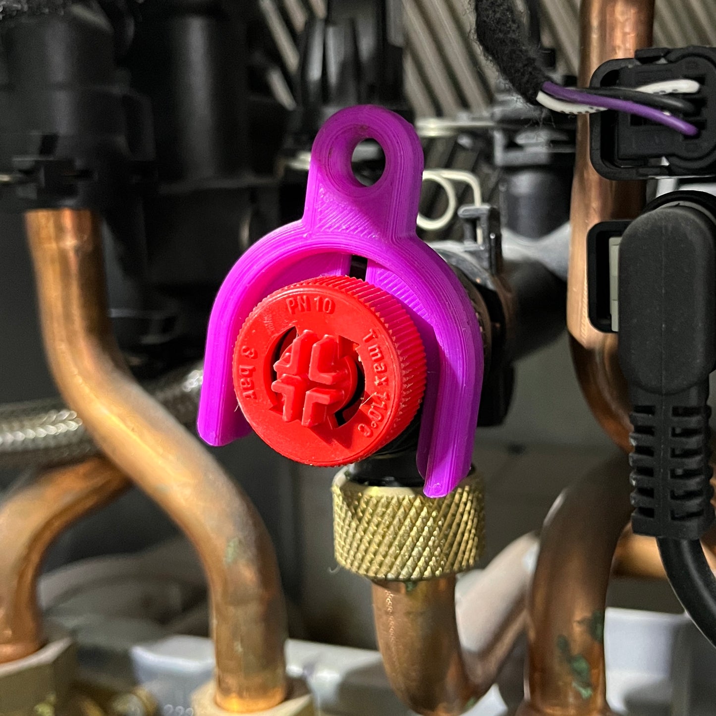 PRV Service Key Tool - Lucky!