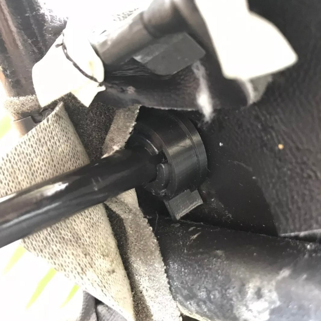Classic Mini Seat Grommet For the Lock Down Handle - To replace CZH2730